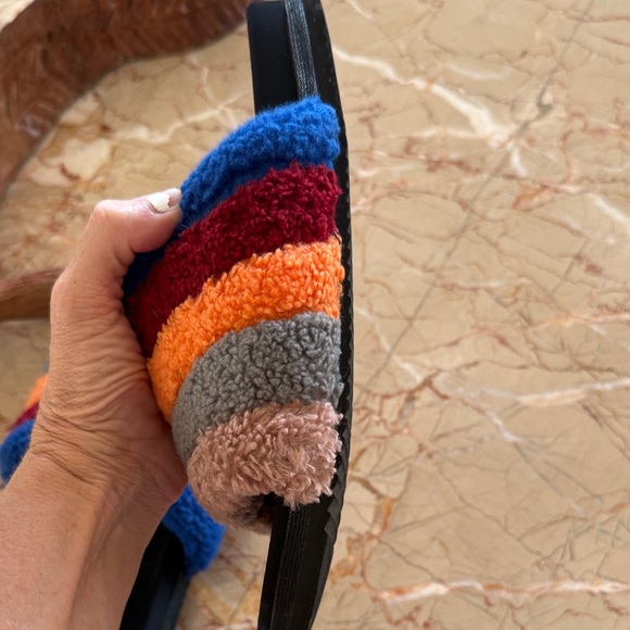 ROAM Multicolor Fuzzy Slide Sandals - Picture 5 of 7